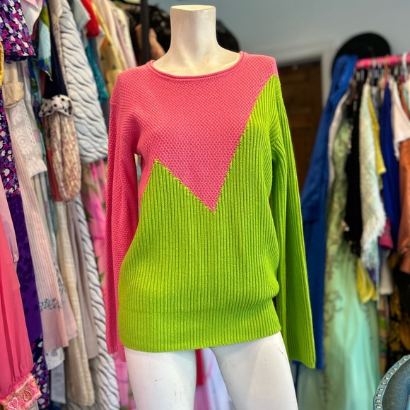 Funky Graph Sweater - Picture 2 of 12